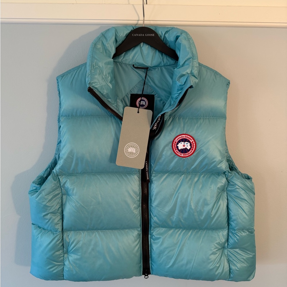NWT - Canada Goose Cypress Packable 750 Fill Power Down Vest in Blue (S & L)